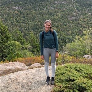 Meet your Posher, Laura